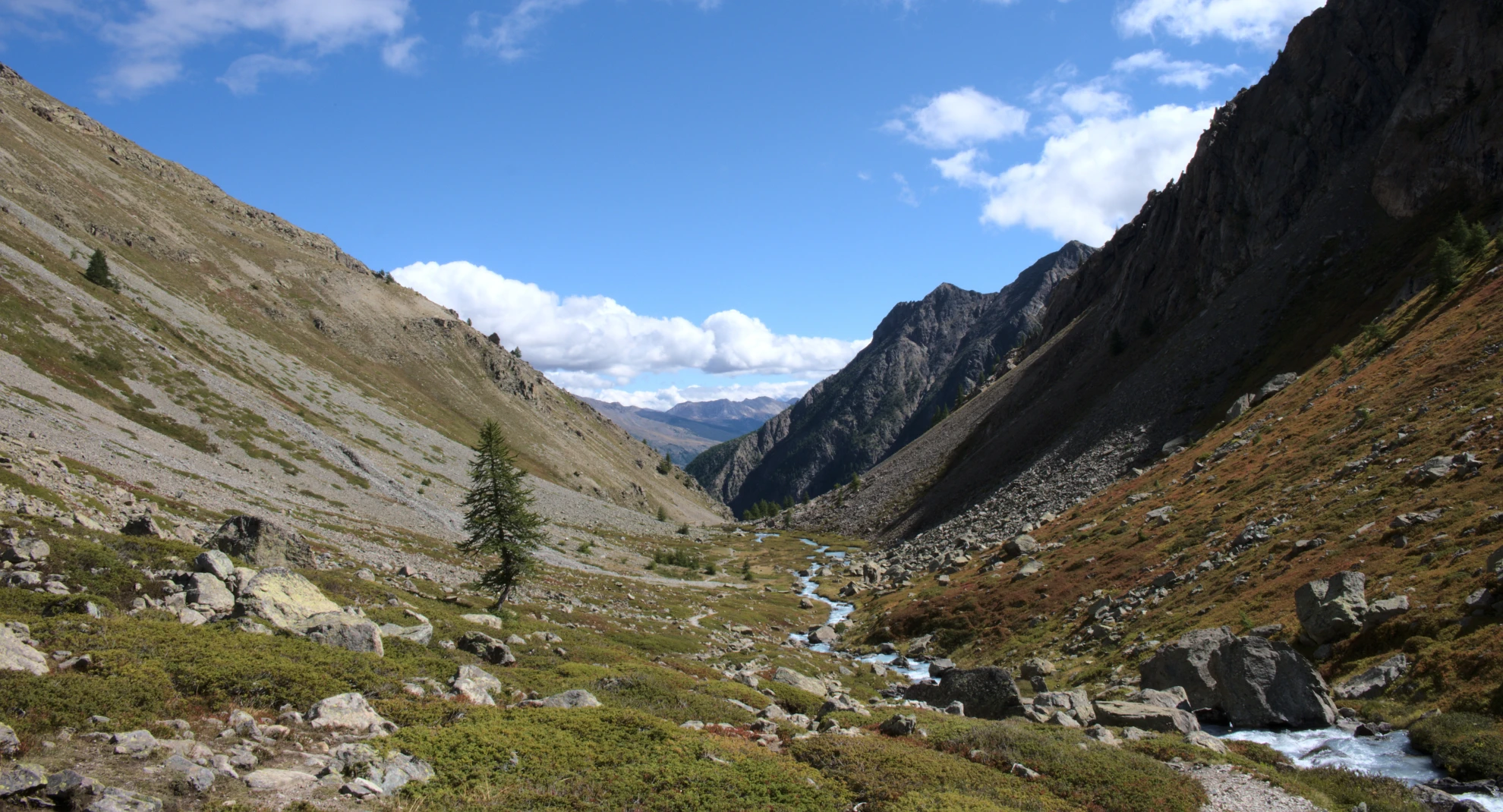 Der Bereich des Col d'Arsine, am Rand des Gletschers