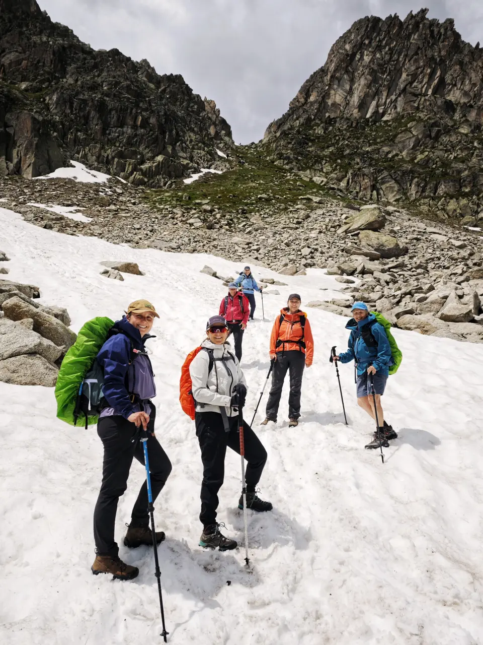 Fenêtre d'Arpette mit Schnee (Juni) – TMB